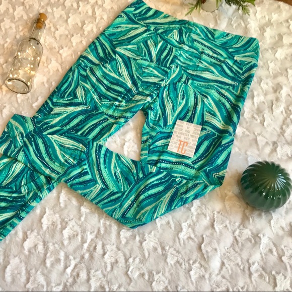 LuLaRoe Pants - New With Tags LulaRoe Tall & Curvy Legging